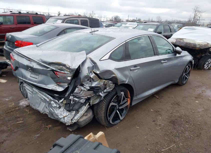 Photo 4 of 2018 Honda Accord SPORT (VIN 1HGCV1F38JA245020)