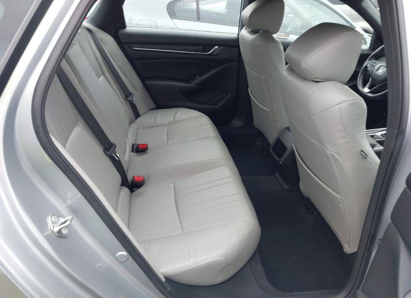 Photo 8 of 2018 Honda Accord SPORT (VIN 1HGCV1F38JA245020)