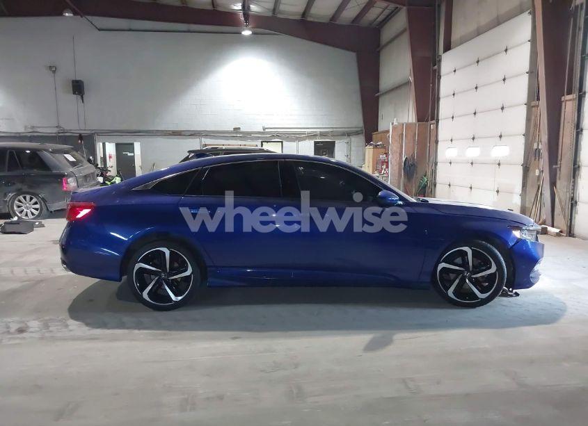 Photo 14 of 2018 Honda Accord SPORT (VIN 1HGCV1F38JA262304)