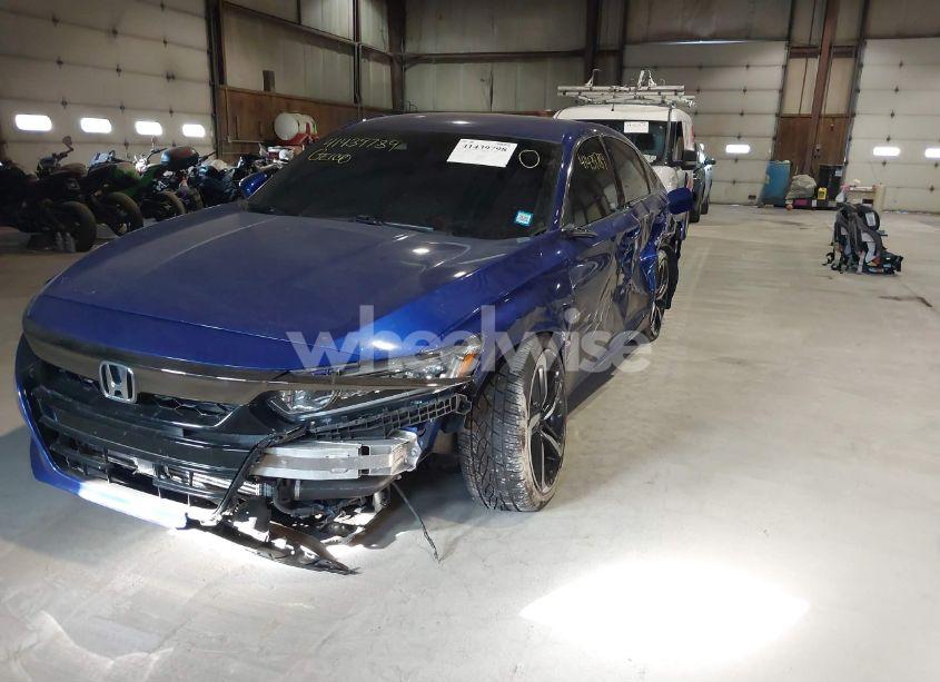 Photo 18 of 2018 Honda Accord SPORT (VIN 1HGCV1F38JA262304)