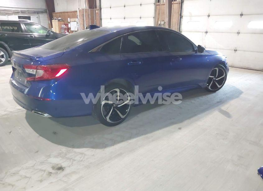 Photo 4 of 2018 Honda Accord SPORT (VIN 1HGCV1F38JA262304)