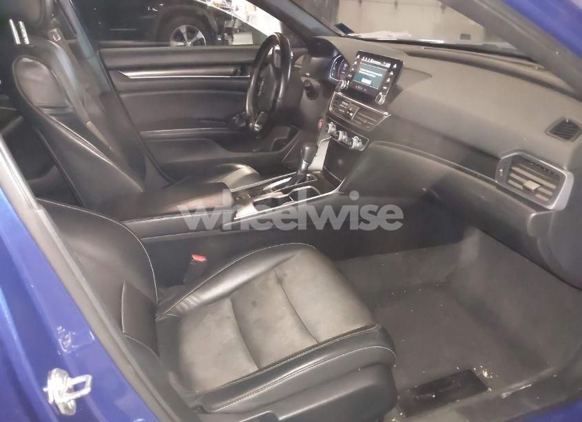 Photo 5 of 2018 Honda Accord SPORT (VIN 1HGCV1F38JA262304)