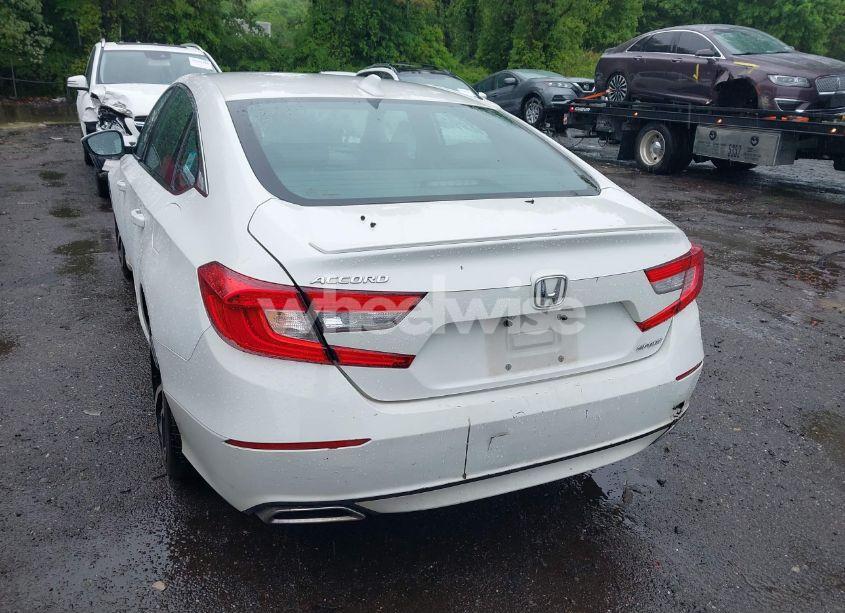 Photo 16 of 2018 Honda Accord SPORT (VIN 1HGCV1F38JA264361)