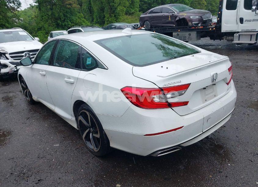 Photo 3 of 2018 Honda Accord SPORT (VIN 1HGCV1F38JA264361)