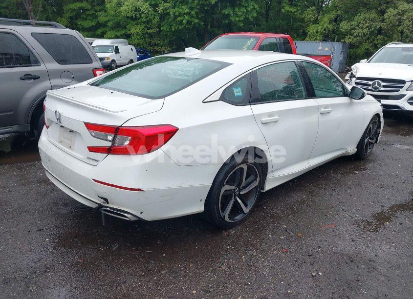 Photo 4 of 2018 Honda Accord SPORT (VIN 1HGCV1F38JA264361)
