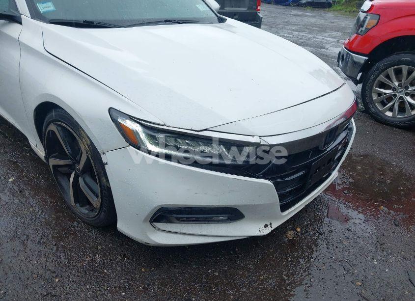 Photo 6 of 2018 Honda Accord SPORT (VIN 1HGCV1F38JA264361)