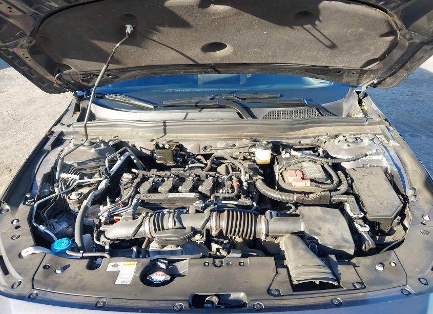 Photo 10 of 2019 Honda Accord SPORT (VIN 1HGCV1F38KA001207)