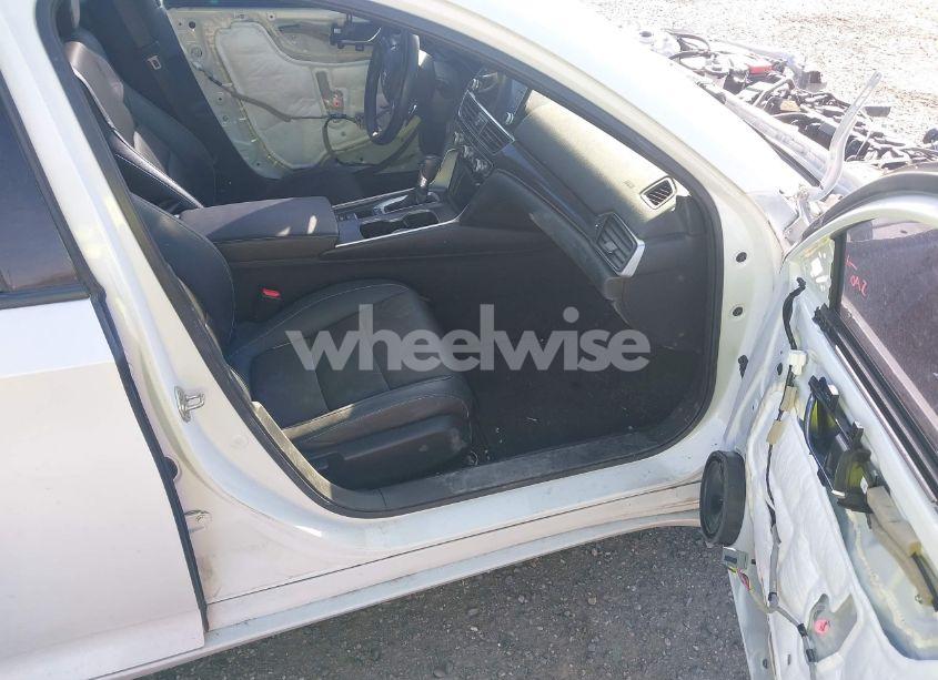 Photo 5 of 2019 Honda Accord SPORT (VIN 1HGCV1F38KA041223)