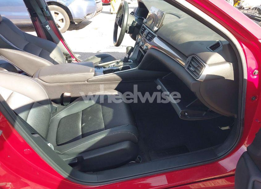 Photo 5 of 2020 Honda Accord SPORT (VIN 1HGCV1F38LA025959)