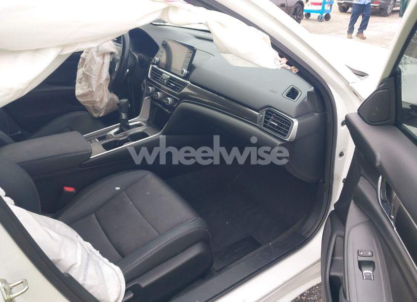 Photo 5 of 2020 Honda Accord SPORT (VIN 1HGCV1F38LA117766)