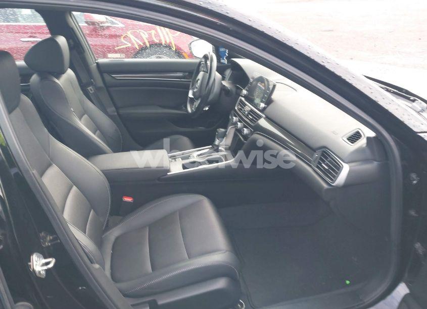 Photo 5 of 2020 Honda Accord SPORT (VIN 1HGCV1F38LA120246)