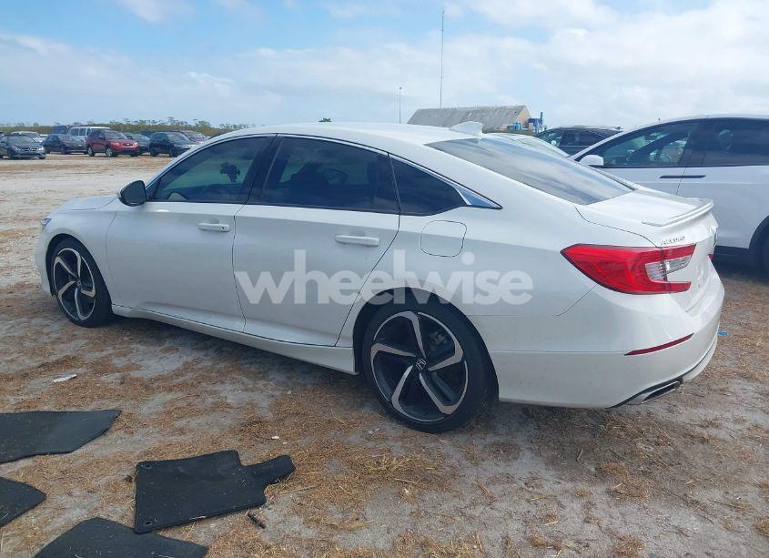 Photo 3 of 2020 Honda Accord SPORT (VIN 1HGCV1F38LA143848)