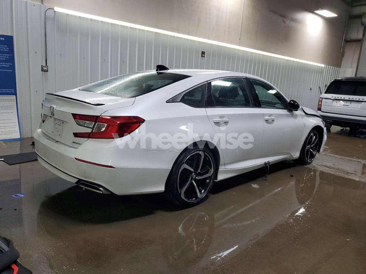 Photo 3 of 2021 HONDA ACCORD SPORT (VIN 1HGCV1F38MA105635)