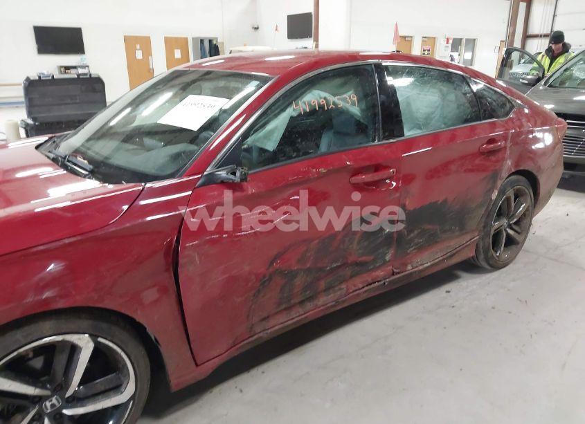 Photo 6 of 2022 Honda Accord SPORT (VIN 1HGCV1F38NA058401)