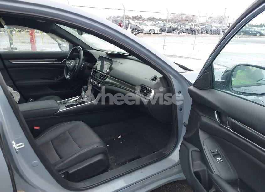 Photo 5 of 2022 Honda Accord SPORT (VIN 1HGCV1F38NA072444)