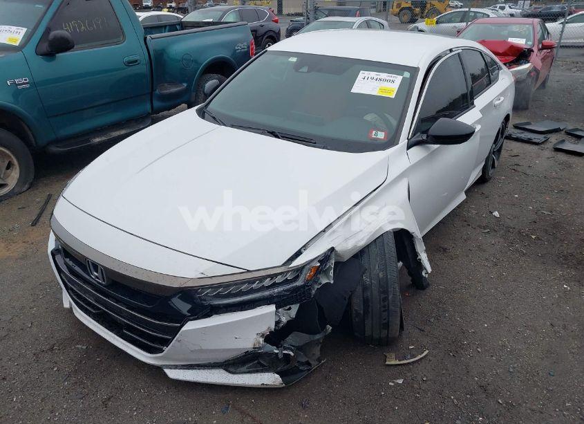Photo 2 of 2022 Honda Accord SPORT (VIN 1HGCV1F38NA082987)