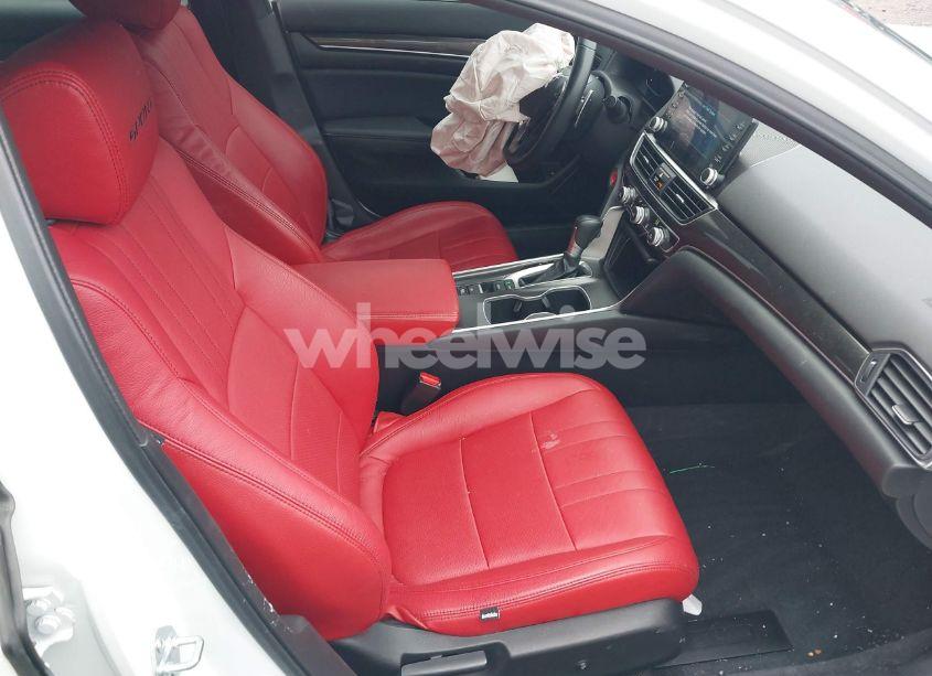 Photo 5 of 2022 Honda Accord SPORT (VIN 1HGCV1F38NA082987)