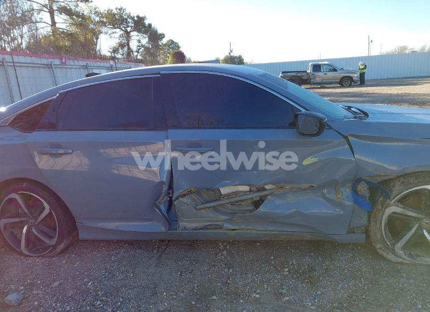 Photo 13 of 2022 Honda Accord SPORT (VIN 1HGCV1F38NA107466)