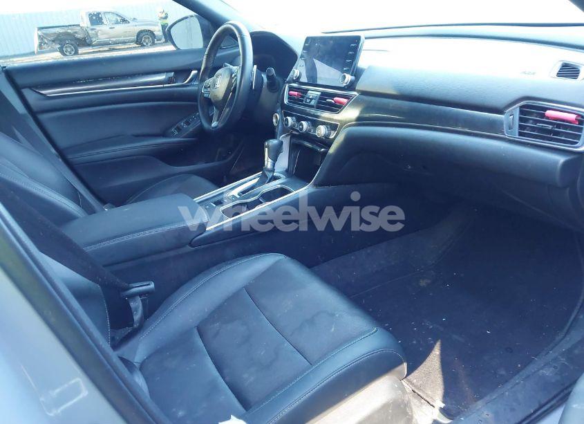 Photo 5 of 2022 Honda Accord SPORT (VIN 1HGCV1F38NA107466)