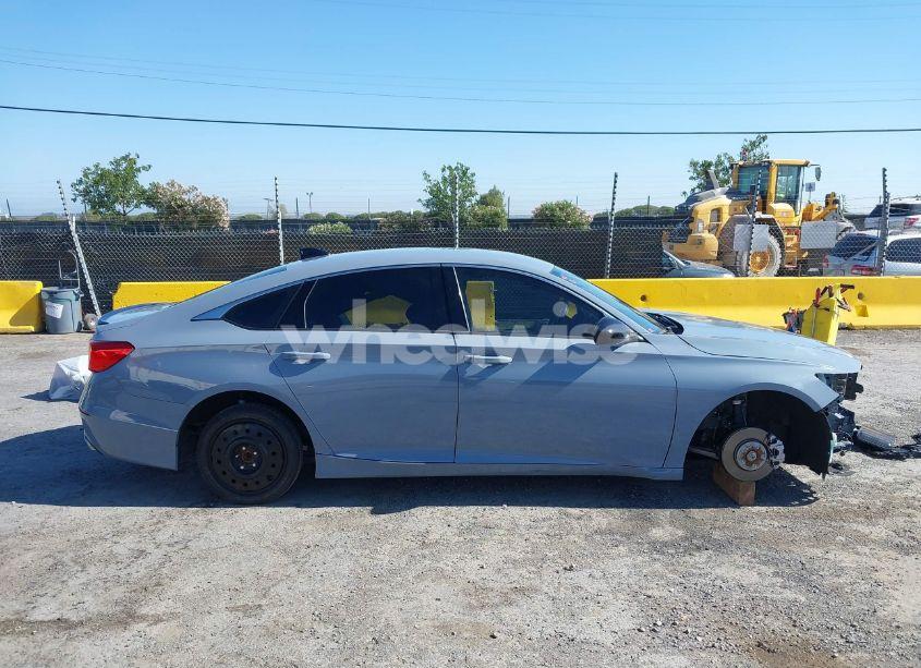 Photo 12 of 2022 Honda Accord SPORT (VIN 1HGCV1F38NA112781)