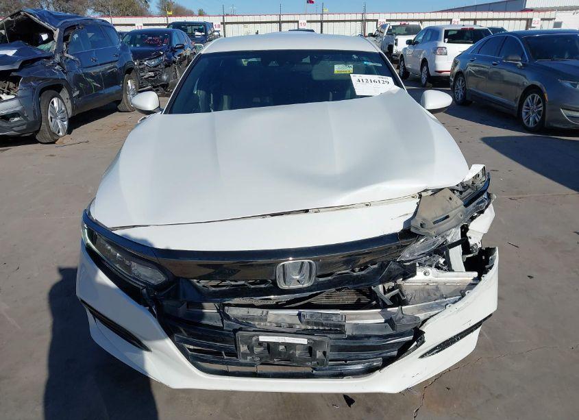 Photo 13 of 2018 Honda Accord SPORT (VIN 1HGCV1F39JA040886)