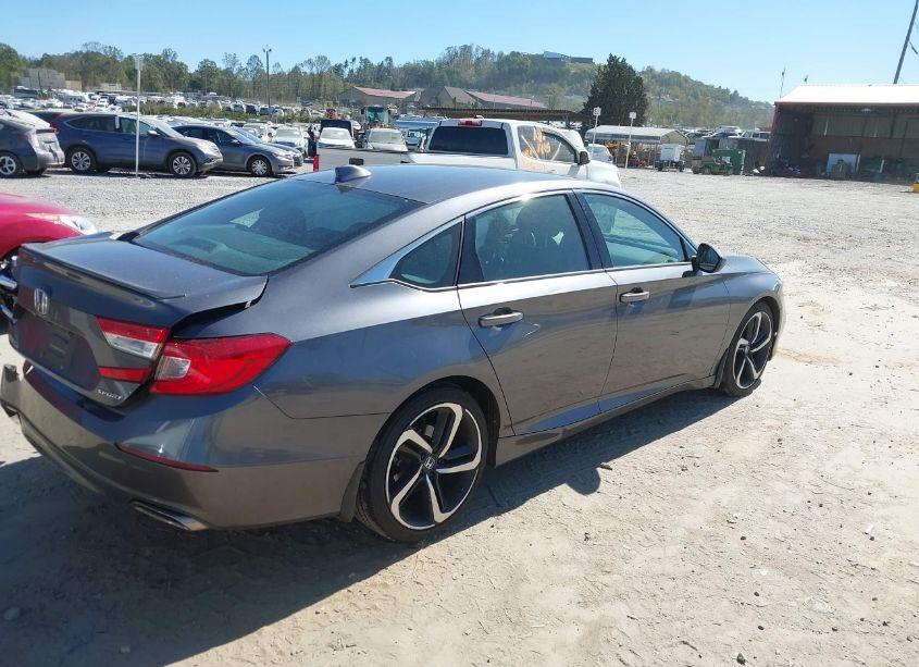 Photo 4 of 2018 Honda Accord SPORT (VIN 1HGCV1F39JA052102)