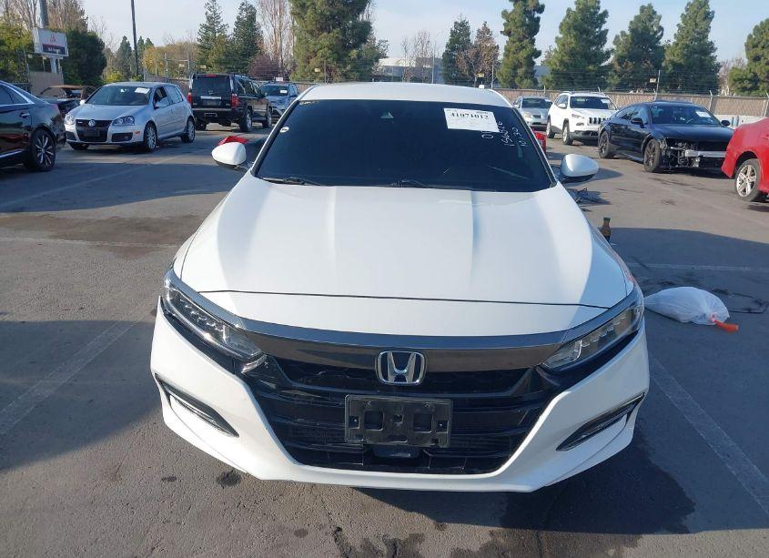 Photo 12 of 2018 Honda Accord SPORT (VIN 1HGCV1F39JA058837)