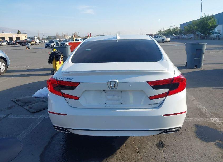 Photo 16 of 2018 Honda Accord SPORT (VIN 1HGCV1F39JA058837)