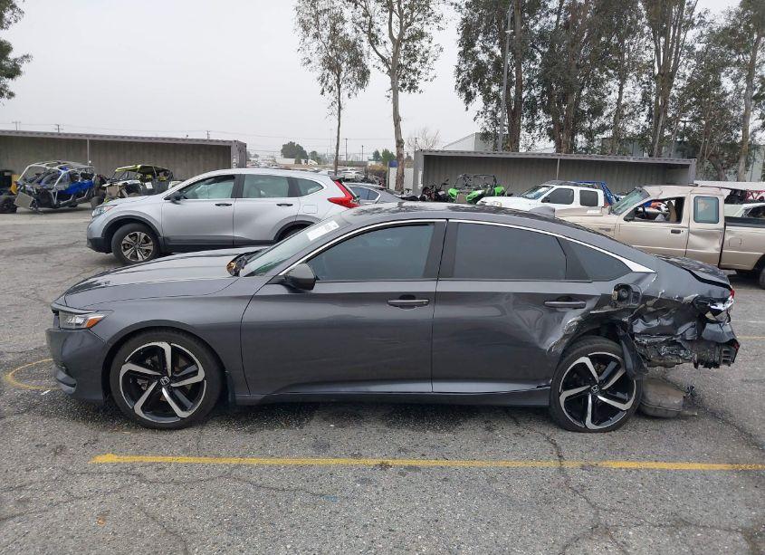 Photo 14 of 2018 Honda Accord SPORT (VIN 1HGCV1F39JA063634)
