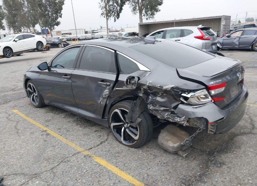 Photo 3 of 2018 Honda Accord SPORT (VIN 1HGCV1F39JA063634)