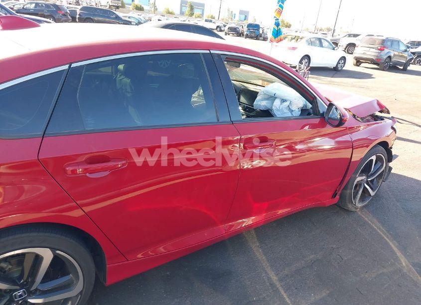 Photo 14 of 2018 Honda Accord SPORT (VIN 1HGCV1F39JA135562)