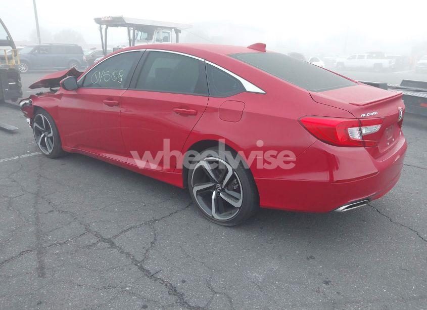 Photo 3 of 2018 Honda Accord SPORT (VIN 1HGCV1F39JA135562)