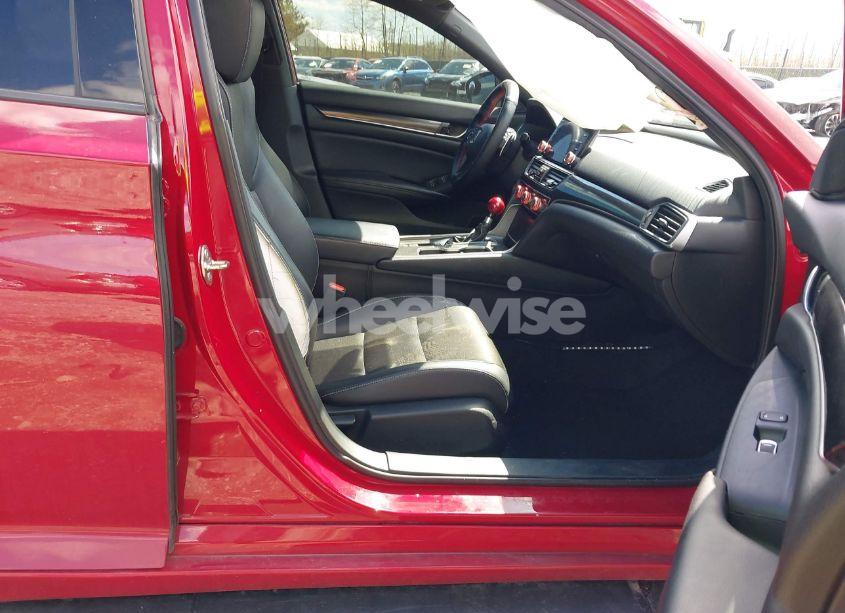 Photo 5 of 2018 Honda Accord SPORT (VIN 1HGCV1F39JA154516)