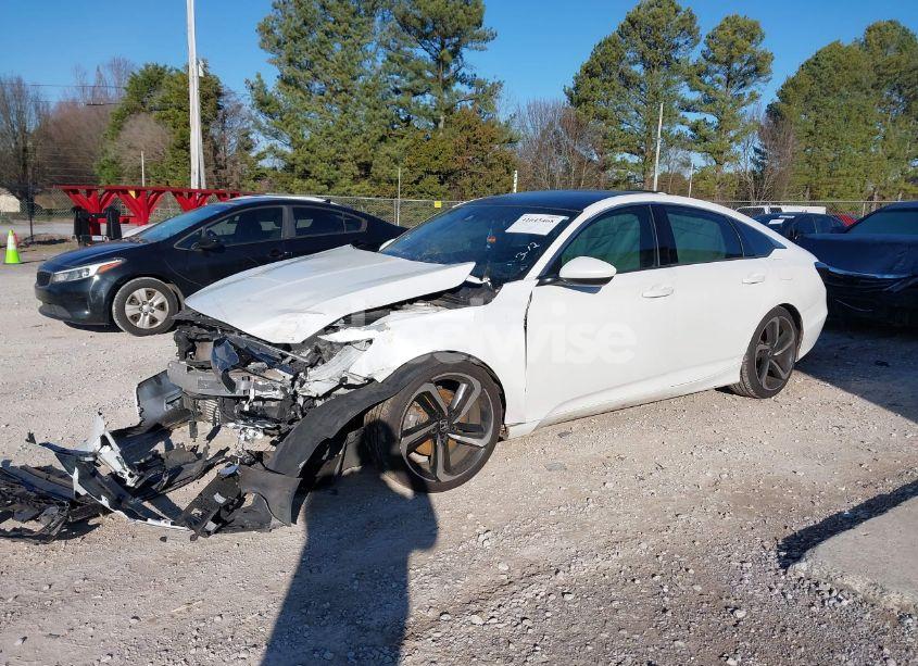 Photo 2 of 2018 Honda Accord SPORT (VIN 1HGCV1F39JA163992)