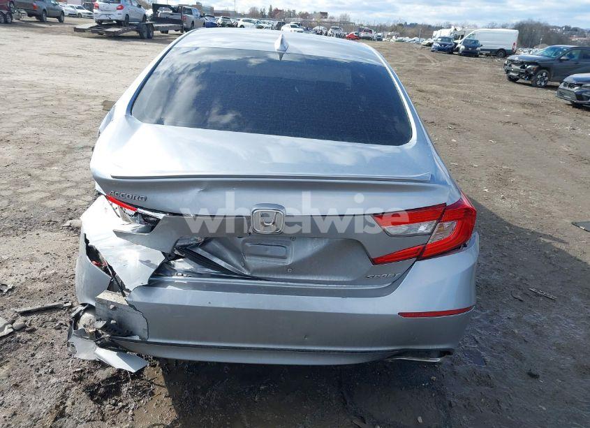 Photo 16 of 2018 Honda Accord SPORT (VIN 1HGCV1F39JA167427)
