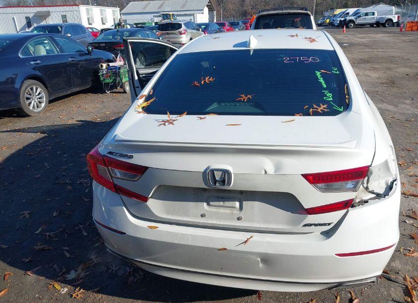 Photo 17 of 2018 Honda Accord SPORT (VIN 1HGCV1F39JA167895)
