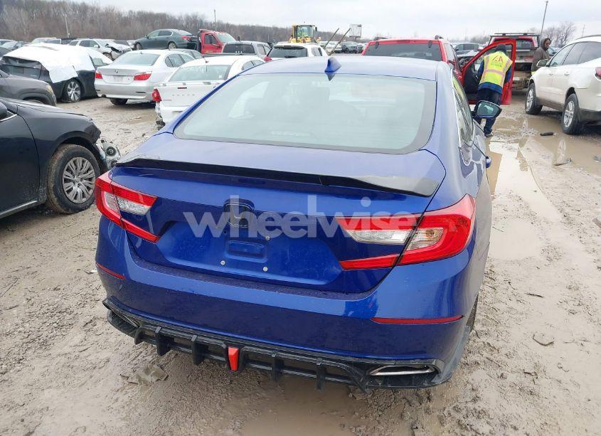 Photo 16 of 2018 Honda Accord SPORT (VIN 1HGCV1F39JA175110)