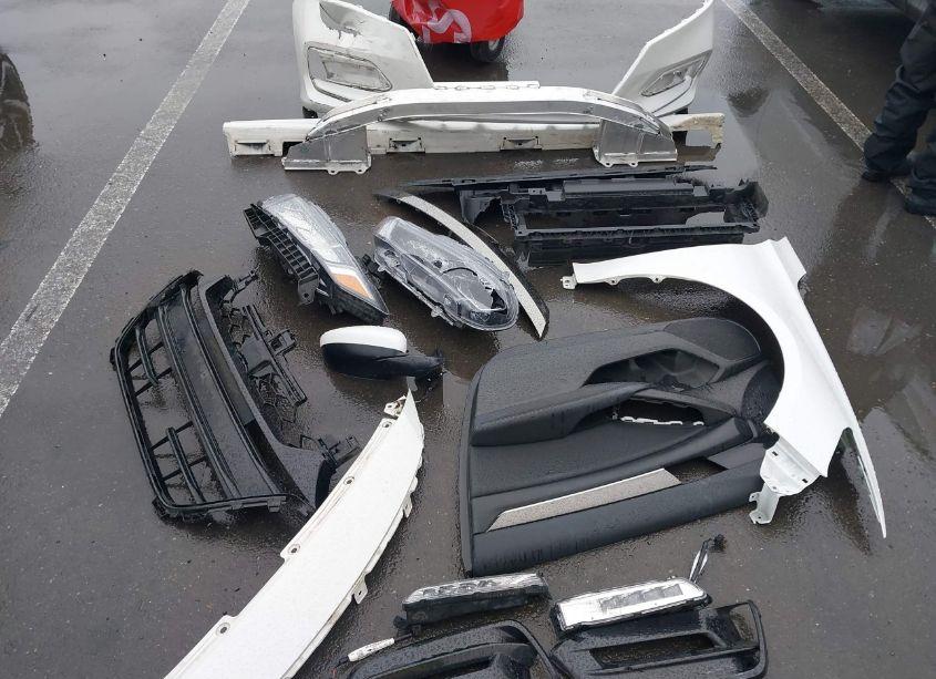 Photo 12 of 2018 Honda Accord SPORT (VIN 1HGCV1F39JA175415)