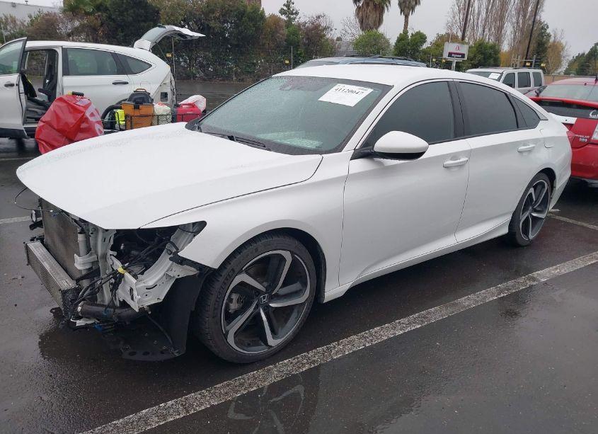 Photo 2 of 2018 Honda Accord SPORT (VIN 1HGCV1F39JA175415)