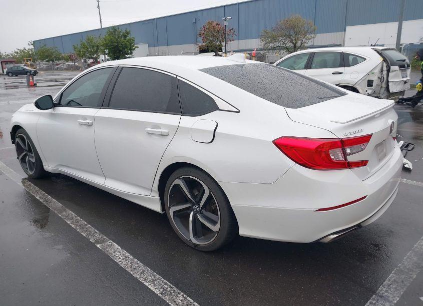 Photo 3 of 2018 Honda Accord SPORT (VIN 1HGCV1F39JA175415)