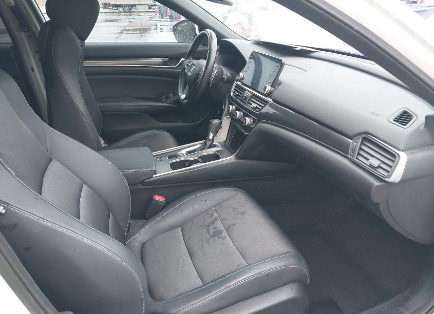 Photo 5 of 2018 Honda Accord SPORT (VIN 1HGCV1F39JA175415)