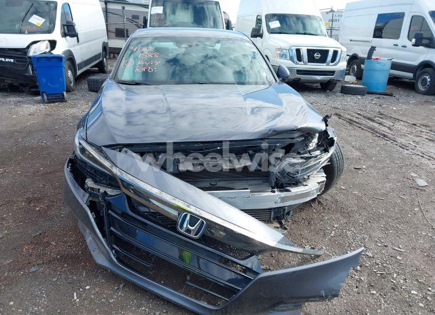 Photo 12 of 2018 Honda Accord SPORT (VIN 1HGCV1F39JA192702)