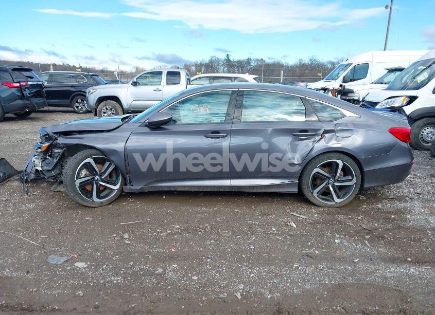 Photo 14 of 2018 Honda Accord SPORT (VIN 1HGCV1F39JA192702)