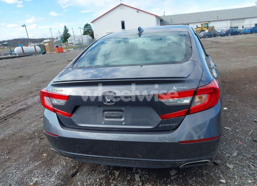 Photo 16 of 2018 Honda Accord SPORT (VIN 1HGCV1F39JA192702)