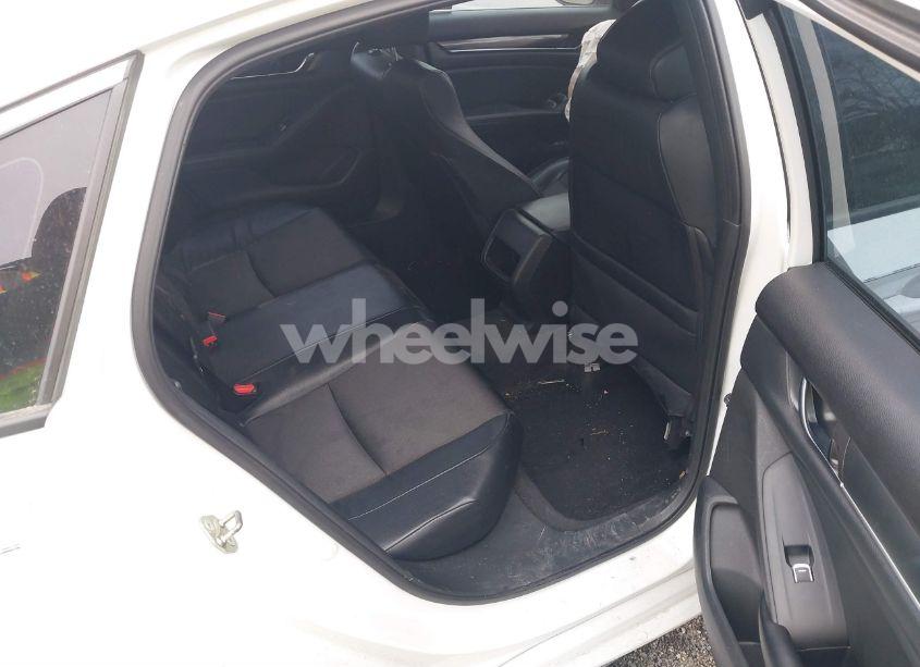 Photo 8 of 2018 Honda Accord SPORT (VIN 1HGCV1F39JA197415)