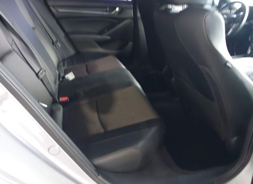 Photo 8 of 2018 Honda Accord SPORT (VIN 1HGCV1F39JA200734)