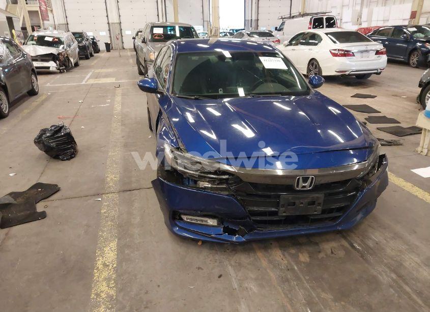 2018 Honda Accord SPORT (VIN 1HGCV1F39JA201267) main photo