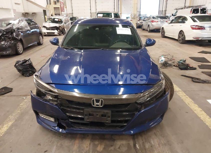 Photo 12 of 2018 Honda Accord SPORT (VIN 1HGCV1F39JA201267)