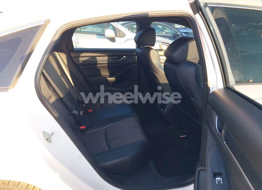 Photo 8 of 2018 Honda Accord SPORT (VIN 1HGCV1F39JA204699)