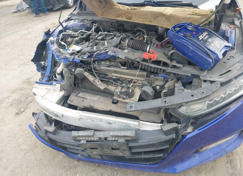 Photo 6 of 2018 Honda Accord SPORT (VIN 1HGCV1F39JA210390)